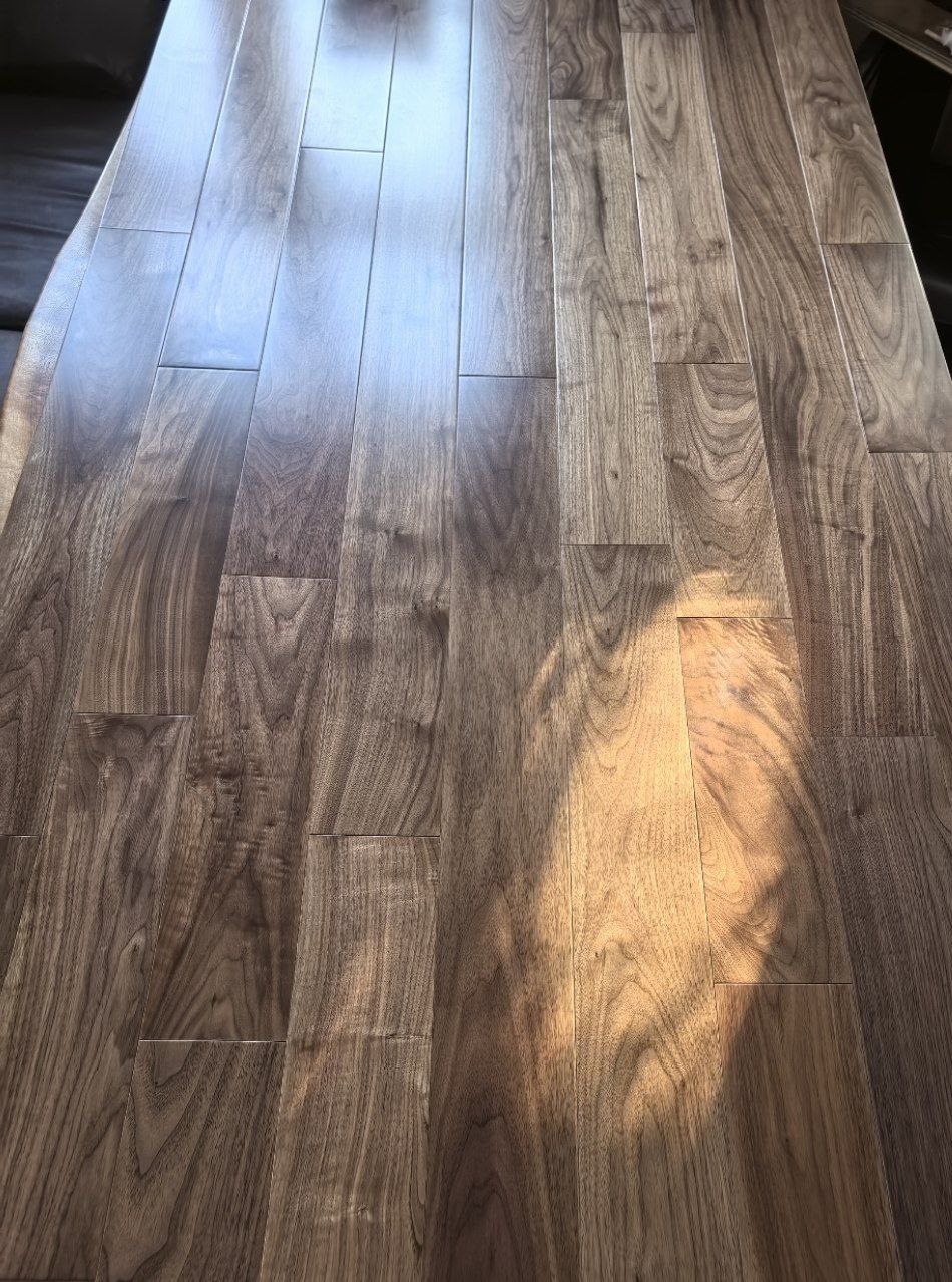 Инженерная доска Missouri Орех американский селект шелковисто-матовый УФ-лак 400-1800×127×12